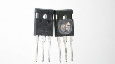 Robustness of SiC JFETs and Cascodes