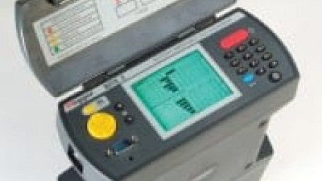 Battery Tester Measures Impedance Up to 2,000Ah