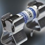 Fuses Clips handle 1500V and Up To 32 for PV Inverters