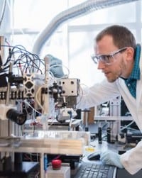Turning Water into the Fuel of the Future