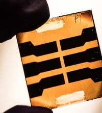 Quantum Dots Capture Excess Photon Energy