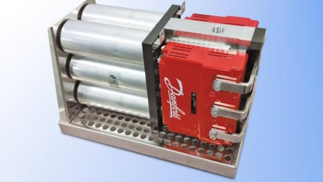 Power Stack with Extremely Low Inductance DC Link