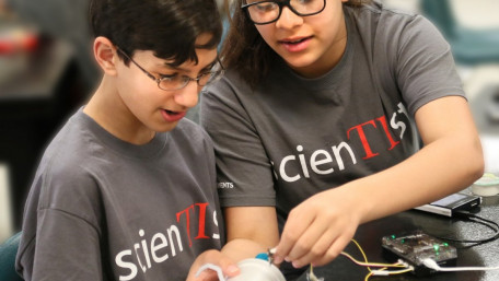 New STEM solution TI - Innovator Hub Announced