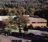 SynQor Opens New Corporate Headquarters Facility