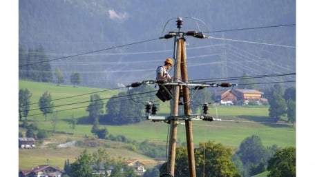 AC Equipment Grounding: How Dangerous are Electric Shocks?