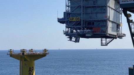 First US Utility-Scale Offshore Wind Project Nears Completion