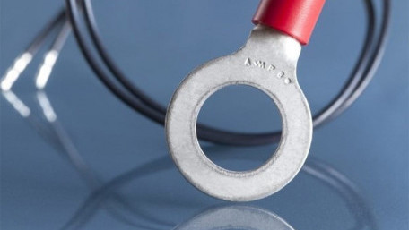 Accurate Temperature Sensing for High-Power Li-ion Applications