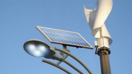 Wind & Solar Tower: A Renewable Answer to EV Infrastructure Challenges?