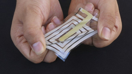 Batteryless, Wireless Printed Sensors Stick to the Skin to Monitor Health