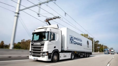 Assessing the Role of Catenary Trucks in the Electric Vehicle Landscape