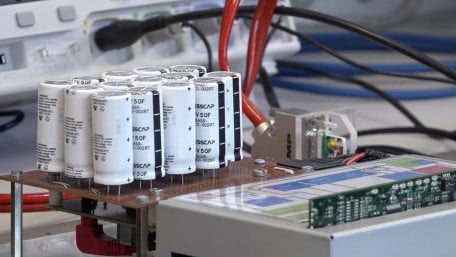Digitally-Controlled Hybrid Energy Storage System