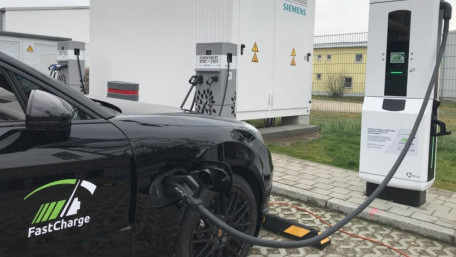EV with 400kW Charging Achieves 100kM Range in 3 Minutes