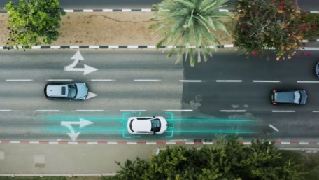 Wireless EV Charging Electrifies Highway in France