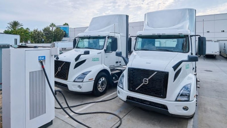 Hydrogen Fuel and MW Charging Tech Boost Fleet Electrification