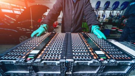 EPA’s Bold Emission Standards Spark US Battery Production Concerns