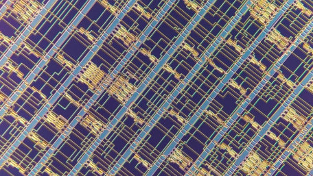 Engineers Build Advanced Microprocessor out of Carbon Nanotubes