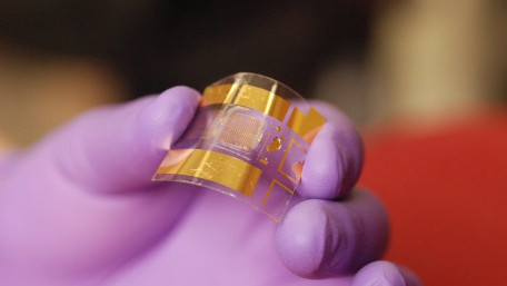 Flexible BiCMOS Platform for High-Performance Electronics