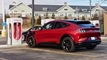 No Easy Hookup: Tesla Supercharger Falls Short