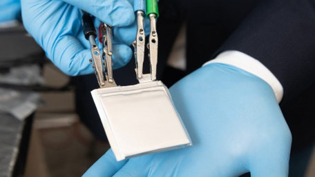 Stretchy Plastic Electrolytes Could Enable New Lithium-Ion Battery Design