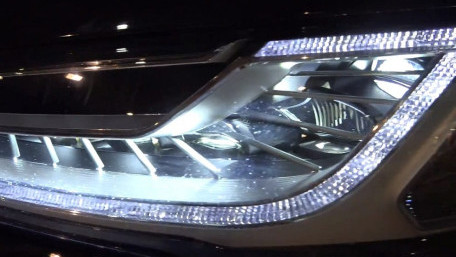 MOSFET with High ESD Protection to Drive Headlight LEDs