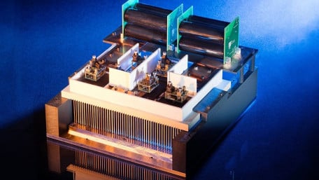 High-Voltage SiC Inverter Enables Stabilization of Medium-Voltage Grids