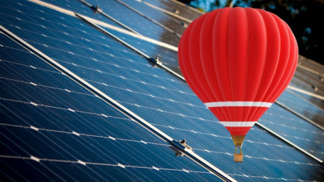 Hovering Solar Balloon Provides Power in a Pinch
