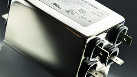 3-Phase Built-In Filter with Neutral Line