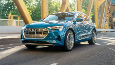 2019 Audi e-tron SUV is First Pure Electric Vehicle to Win IIHS “Top Safety Pick+”