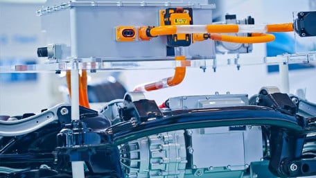 NI and OPAL-RT to Advance EV Testing Through Hardware-in-the-Loop Simulation
