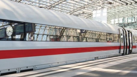 Scalable Power Enables Electrification in Railway System Designs