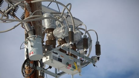 Primary Distribution Systems—Part 2: Protective Devices, Automation