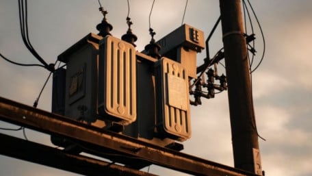 Distribution Transformers and Voltage Regulation—Part 3: Mounting 