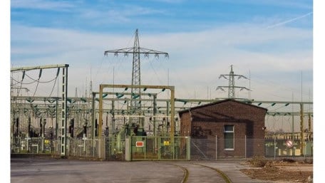 Characteristics and Uses of Zig-Zag and Wye-Delta Grounding Transformers
