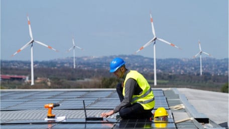 Renewable Energy Jobs Abound for Fossil Fuel Engineers