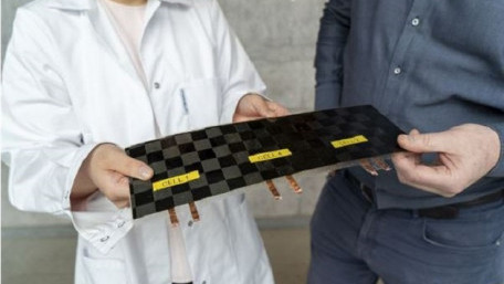 Researchers Make Breakthrough in ‘Massless’ Energy Storage for Consumer Electronics and EVs