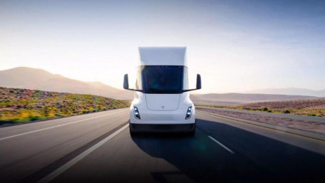 Tesla Kicks Off Future of LFP Batteries in EVs