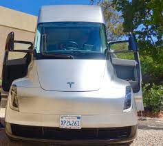 Delivery of Tesla Semis to Pepsi Shifts EV Tech Into Fast Lane