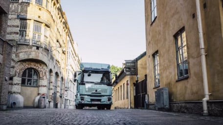 Volvo 14-Ton FL Electric Offers More Agility in Urban Areas