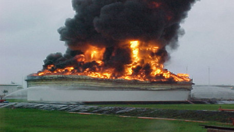 The Risks of Static Electricity in the Petroleum Industry