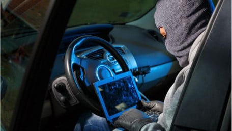 Carhackers: The High-Tech World of Modern Car Theft