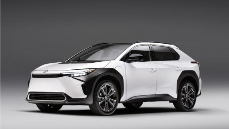 Next-Gen EV Batteries: Toyota Plans Lithium-Ion Improvements