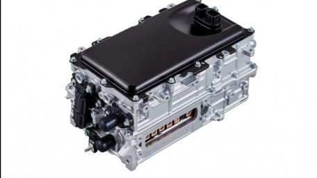 Toyota Offering Royalty-Free Licenses to Nearly 24,000 EV & HEV Patents