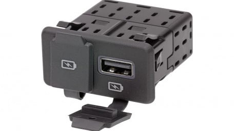 USB Smart Modules to Assist Connectivity within Vehicles