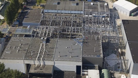 Ultra-High Voltage Testing Facility for Super Grid Components
