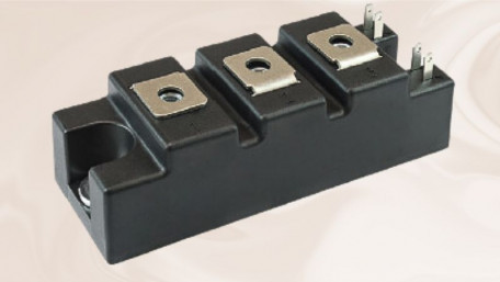 ROHM, Vishay, SemiQ Release Power Semiconductors