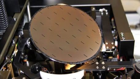 Platform Integrates 0.1um GaAs pHEMT with Monolithic PIN and Vertical Schottky Diodes