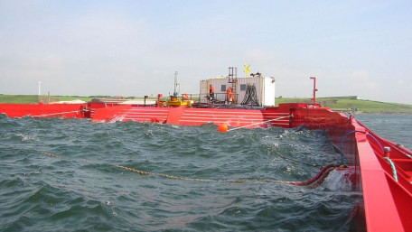 Oceans of Info: Dual Platform Tests Wave Energy Converter Tech