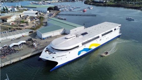 World’s Largest Electric Ferry Carries 275 Tons of Batteries