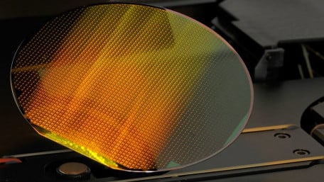 Low-Power eFlash Block Optimized for Energy Harvesting & IoT Devices