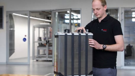 Bosch Partners on Volume Production of Hydrogen Fuel Cells for Trucks and Cars